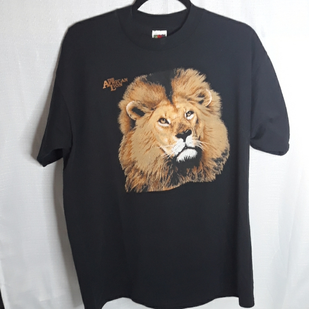 The African Lion graphic t-shirt